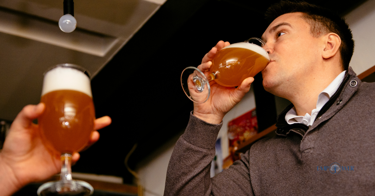 You are currently viewing Binge Drinking vs. Heavy Drinking